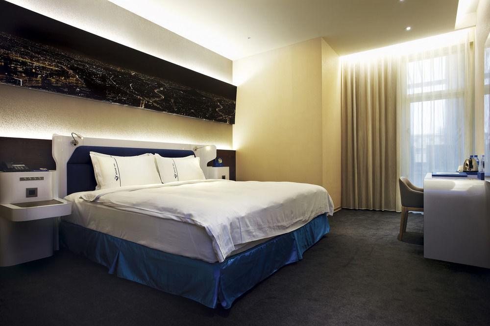 Airline Inn Green Park Way Ταϊχούνγκ Εξωτερικό φωτογραφία