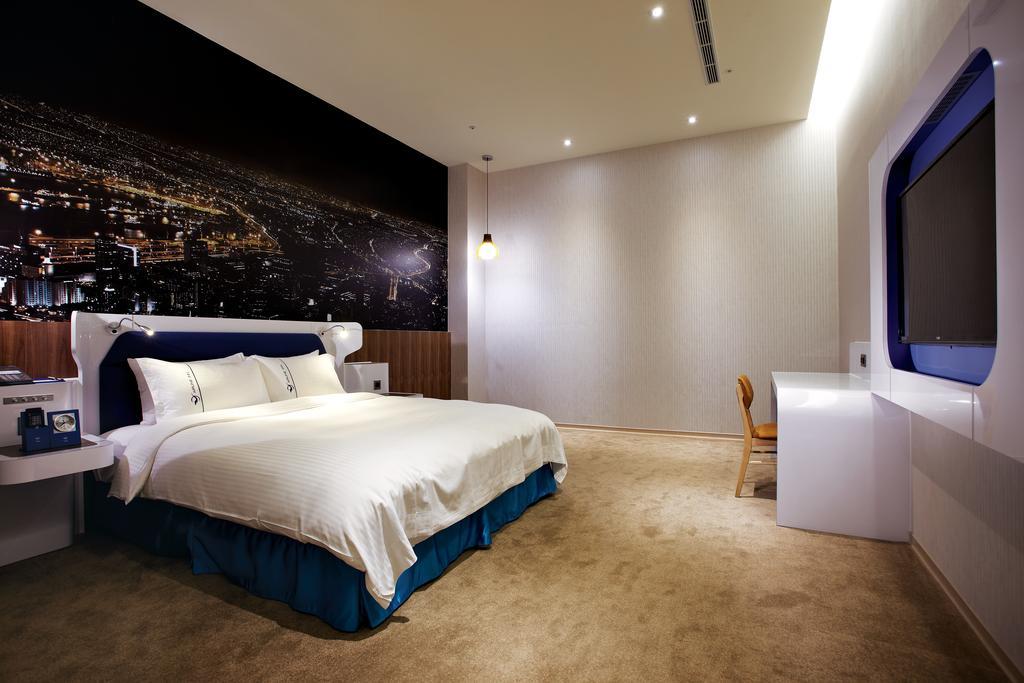 Airline Inn Green Park Way Ταϊχούνγκ Εξωτερικό φωτογραφία
